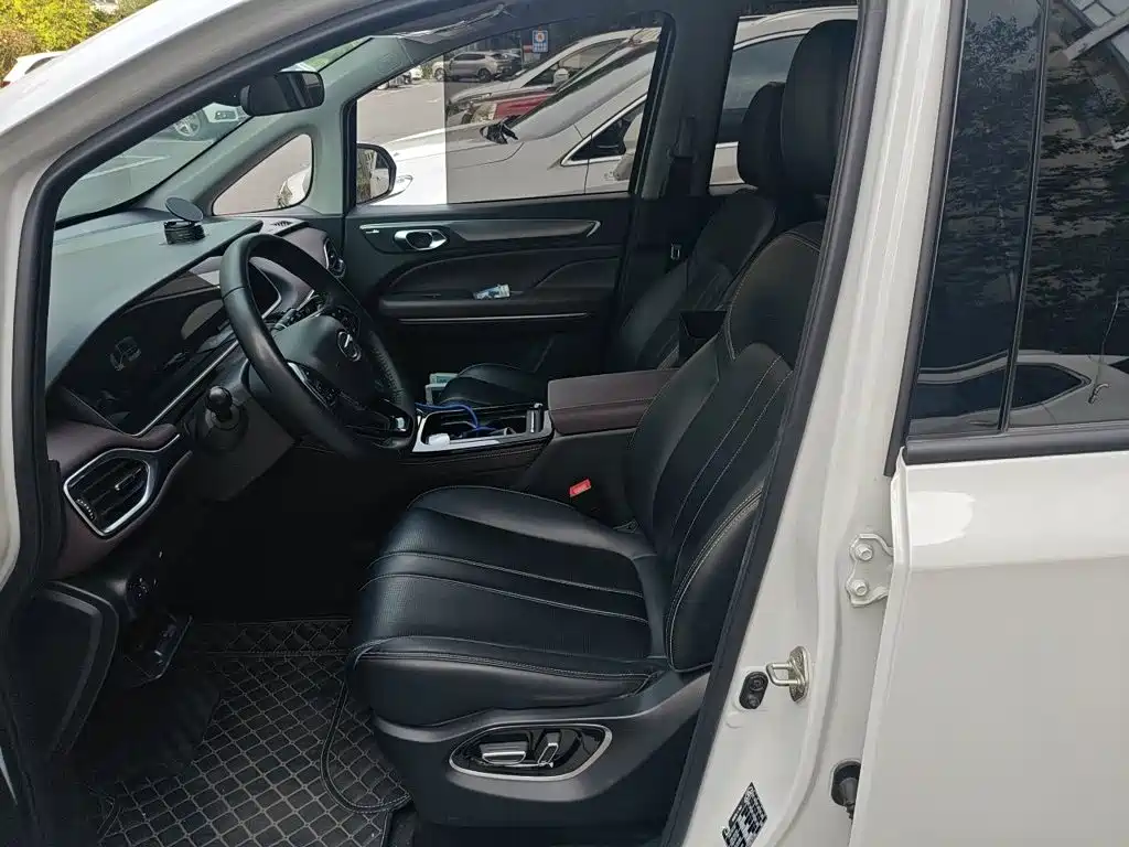 GAC Motor Trumpchi M6 — миниатюра 8