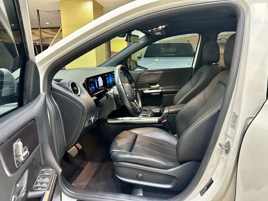 Mercedes-Benz B-Class — миниатюра 8