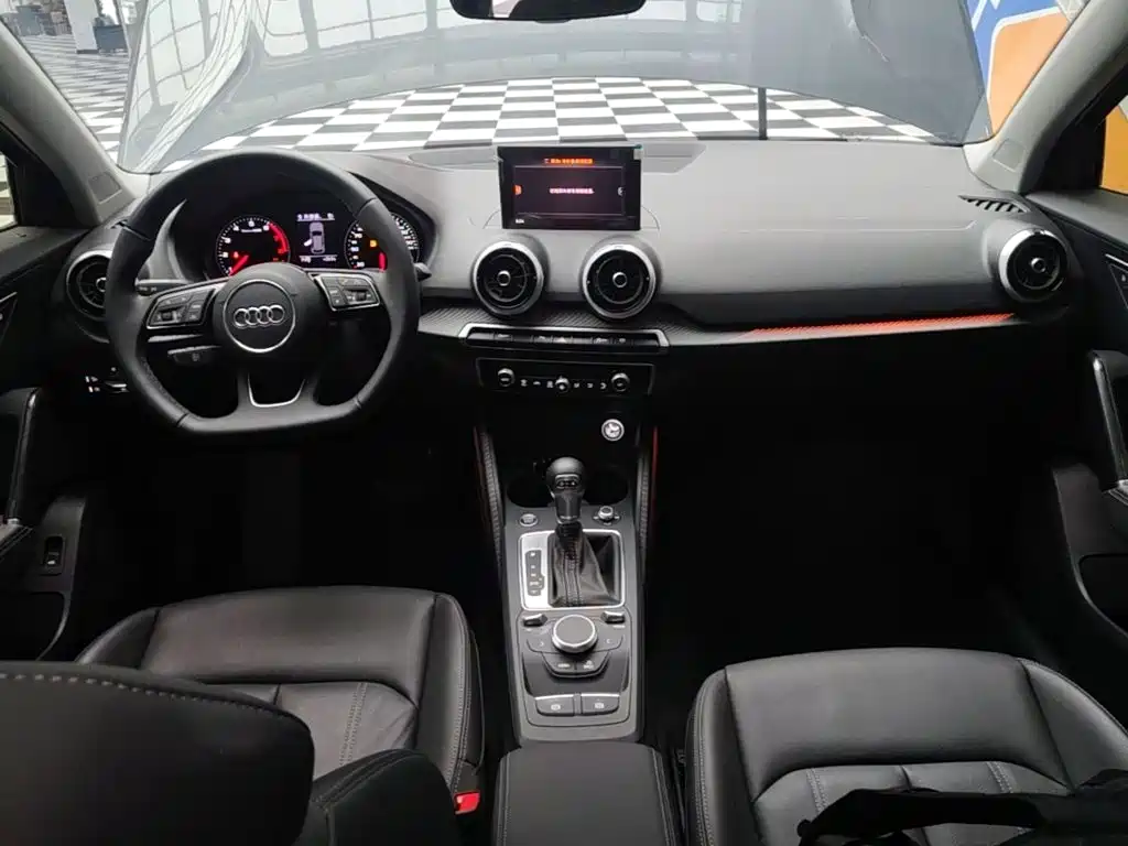 Audi Q2L — миниатюра 10