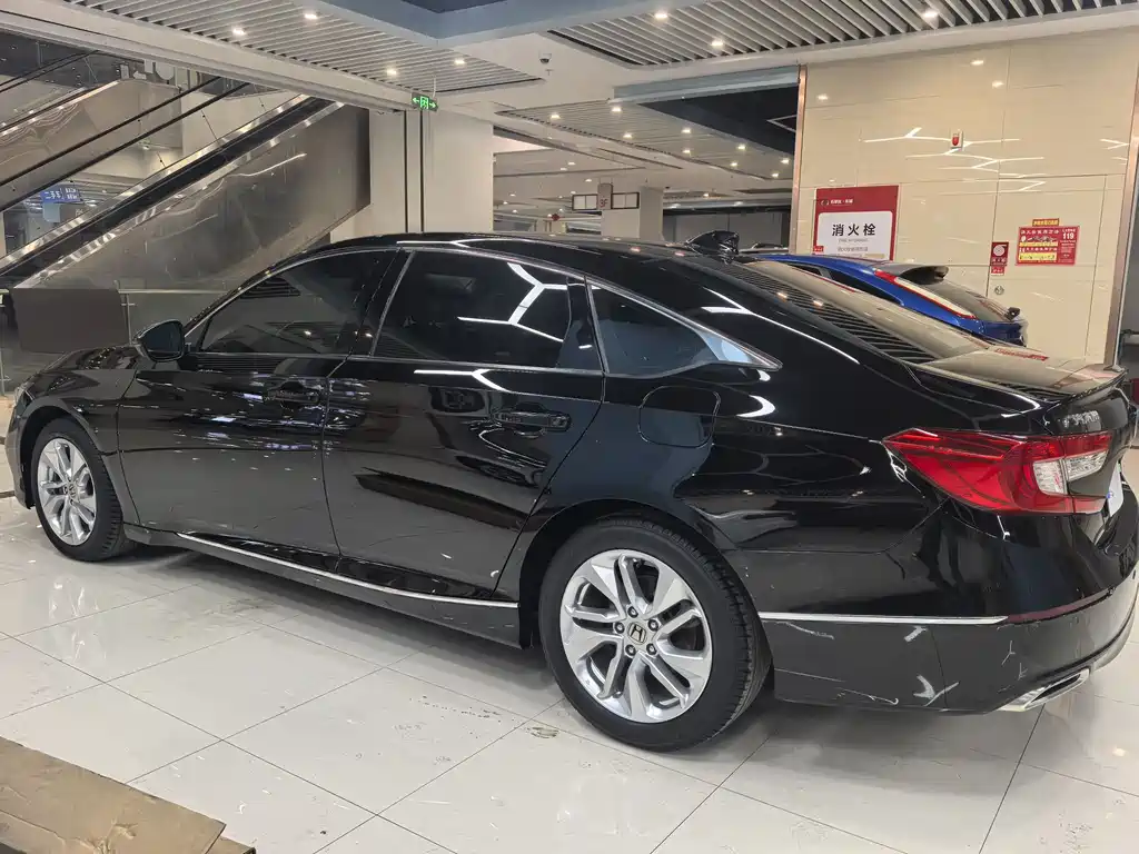 Honda Accord 260TURBO Elite Edition China VI, фото 4