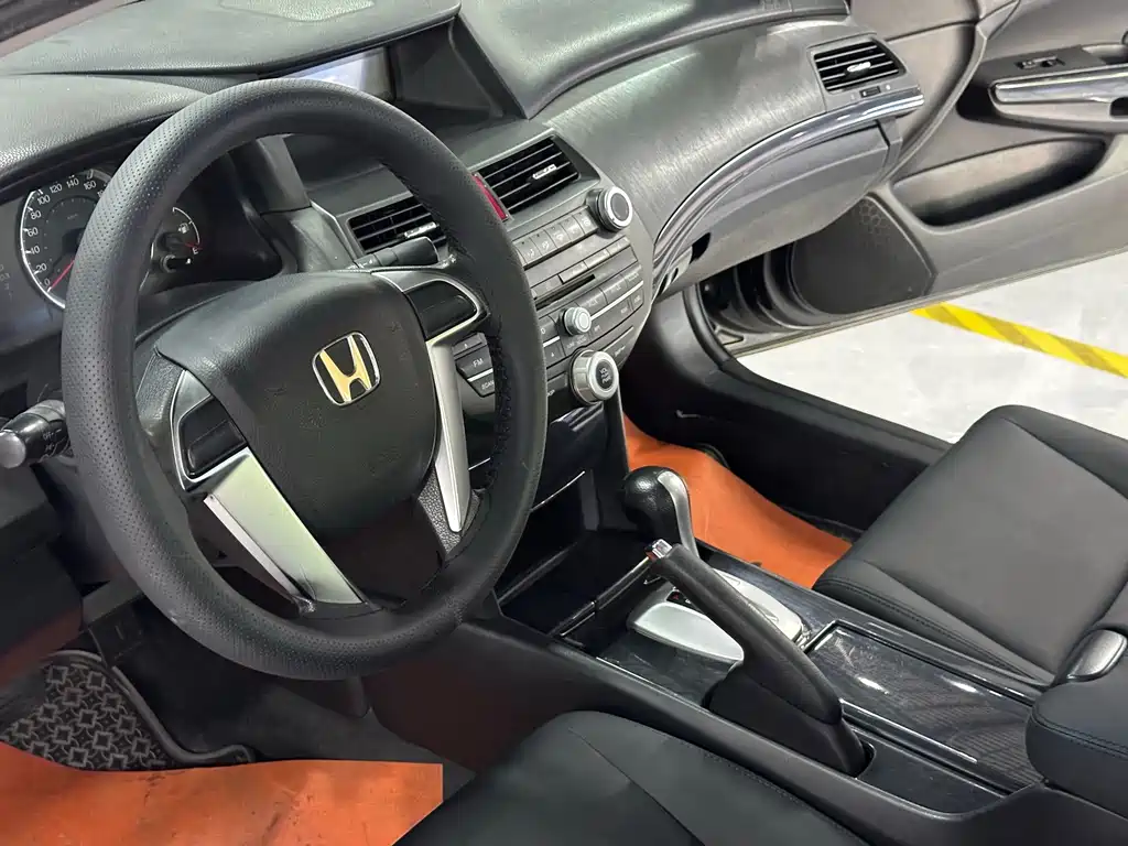 Honda Accord — миниатюра 7