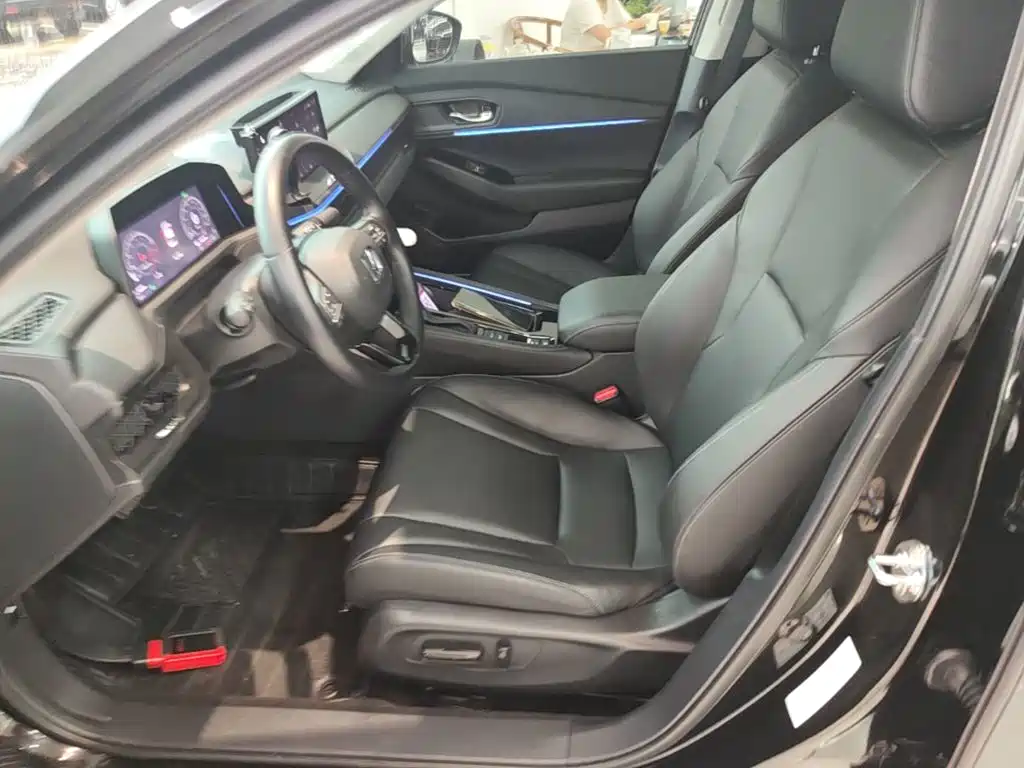 Honda Accord — миниатюра 15