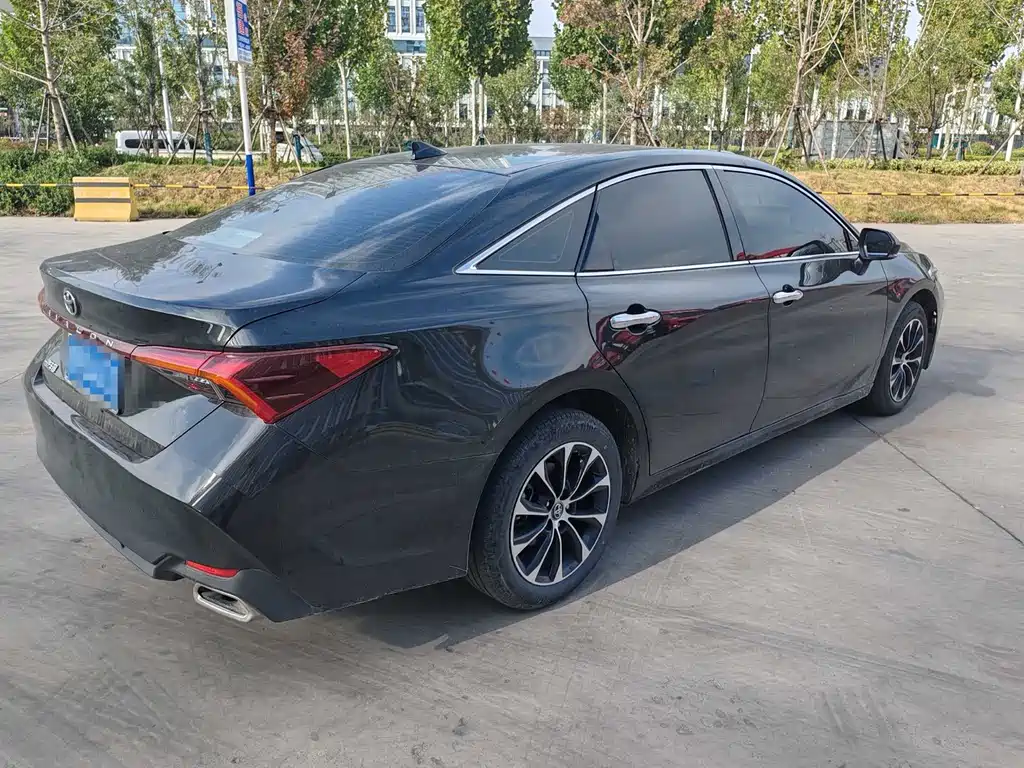 Toyota Avalon — миниатюра 4