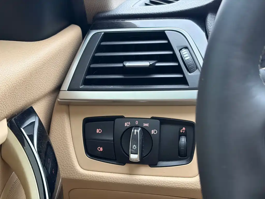 BMW 3 Series — миниатюра 17