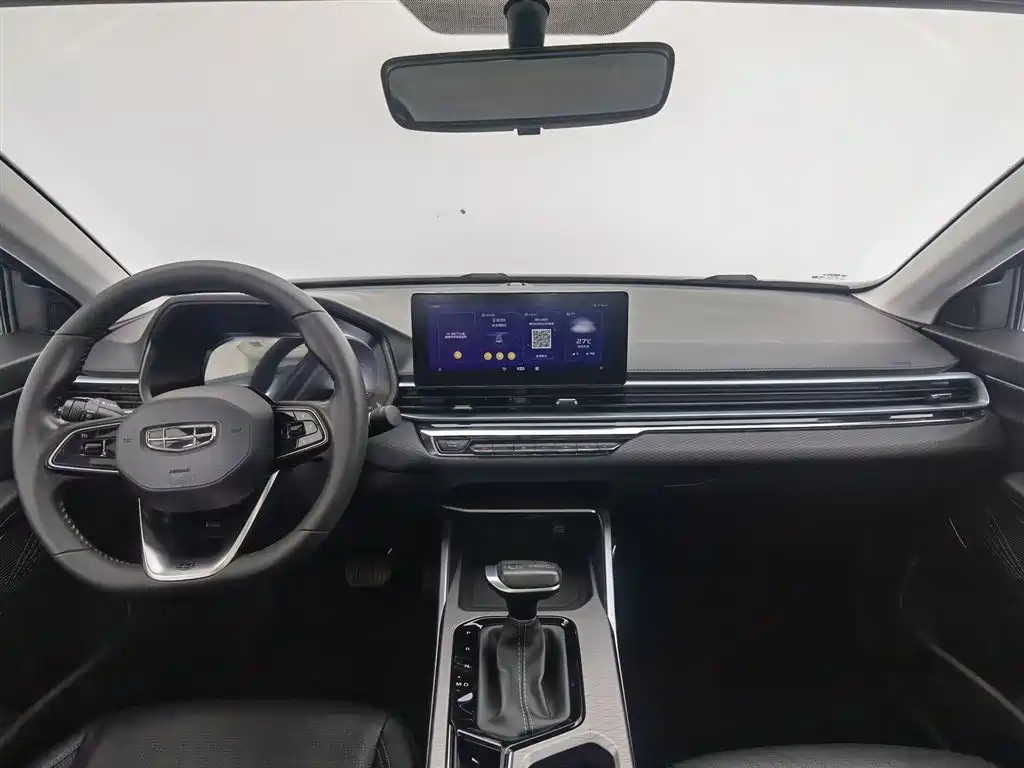 Geely Emgrand 2022 4 1.5L CVT Luxury