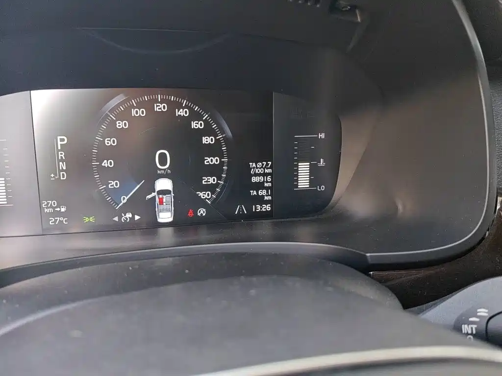 Volvo S90 — миниатюра 13