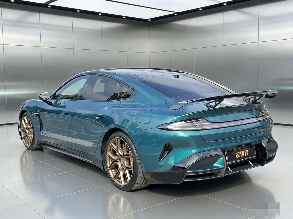 XIAOMI CAR XIAOMI SU7 ULTRA