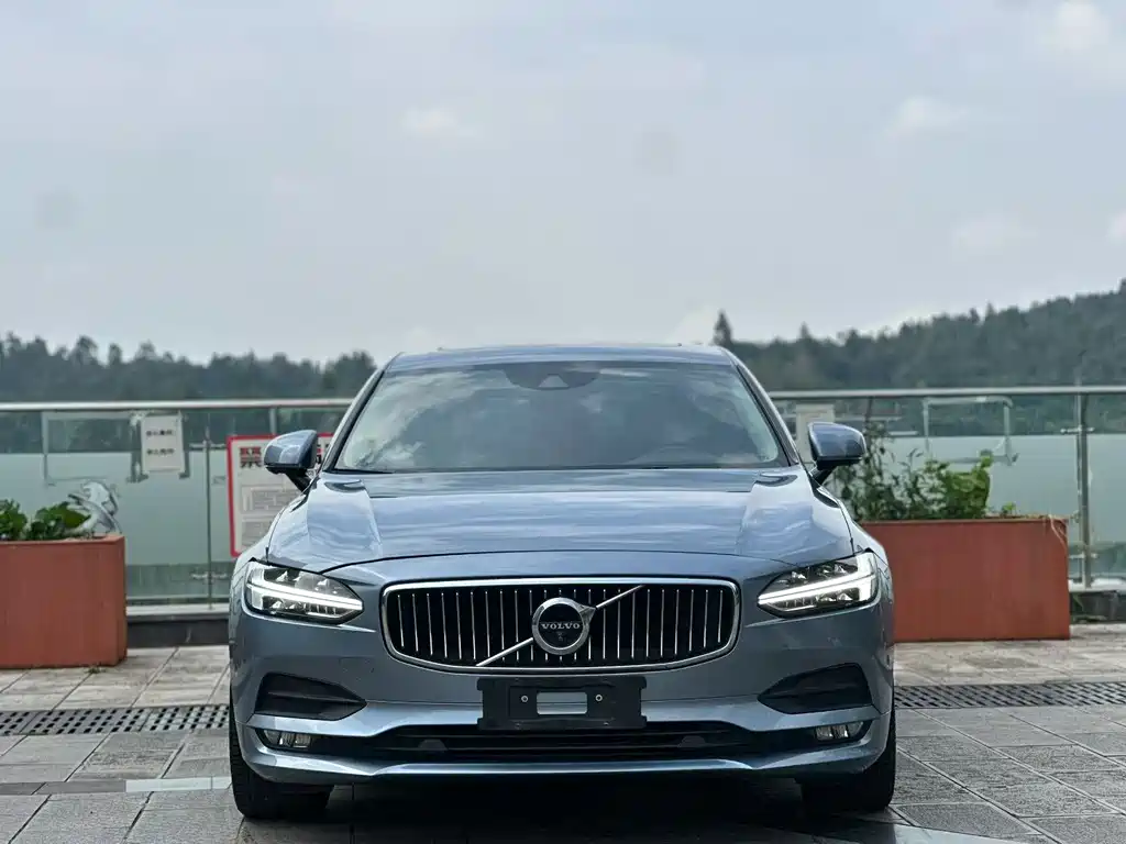 Volvo S90 — миниатюра 2