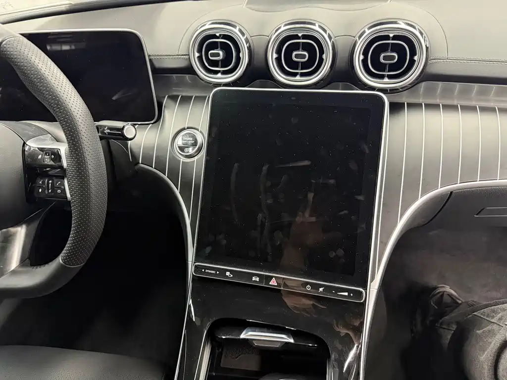 Mercedes-Benz C-Class — миниатюра 12
