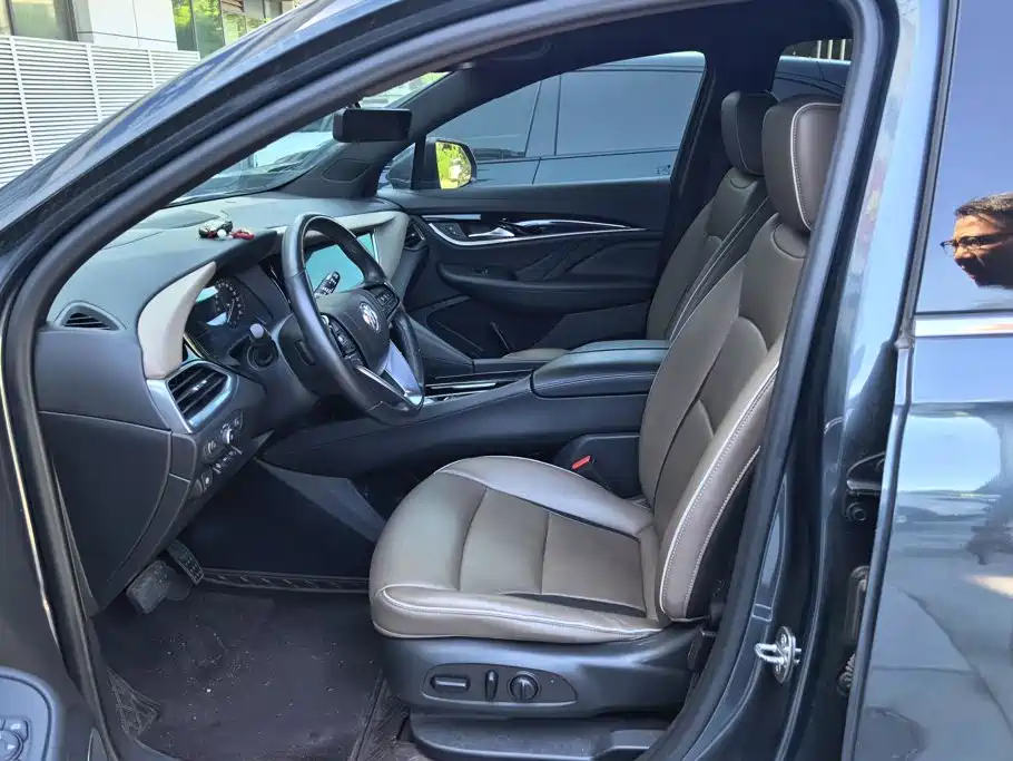 Buick Enclave — миниатюра 9