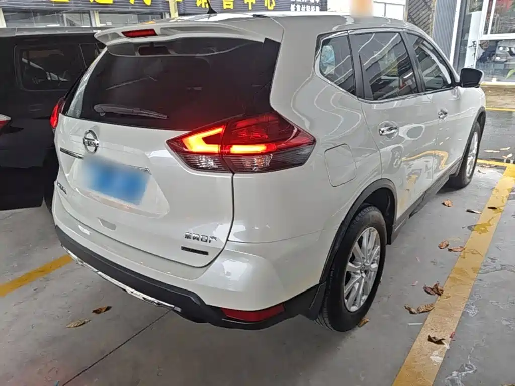 Nissan X-Trail — миниатюра 7
