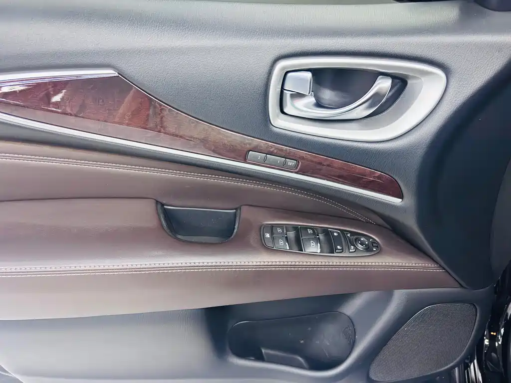 Infiniti QX60 (Import) — миниатюра 13