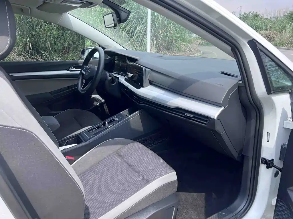 Volkswagen Golf — миниатюра 12