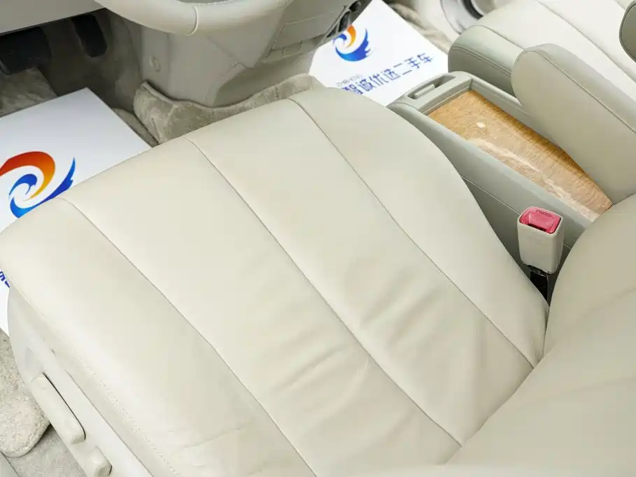 Toyota Previa — миниатюра 7