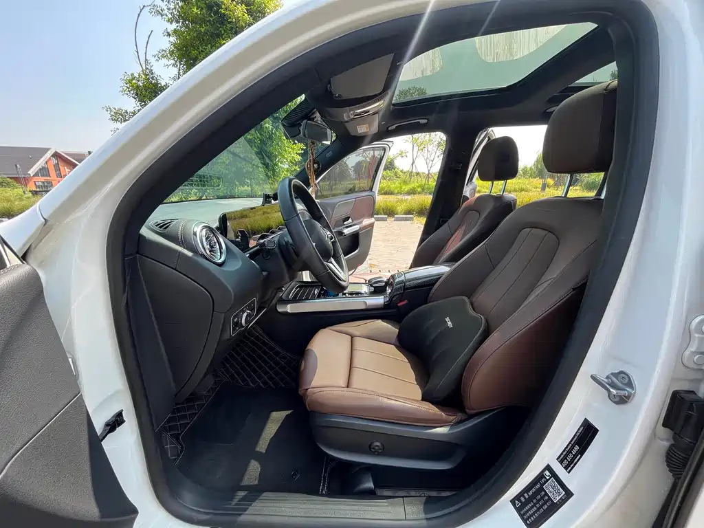 Mercedes-Benz GLB — миниатюра 13