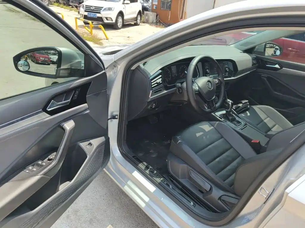 Volkswagen Sagitar 2019 280TSI DSG Comfort VI