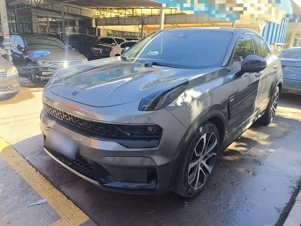 Lynk & Co 05