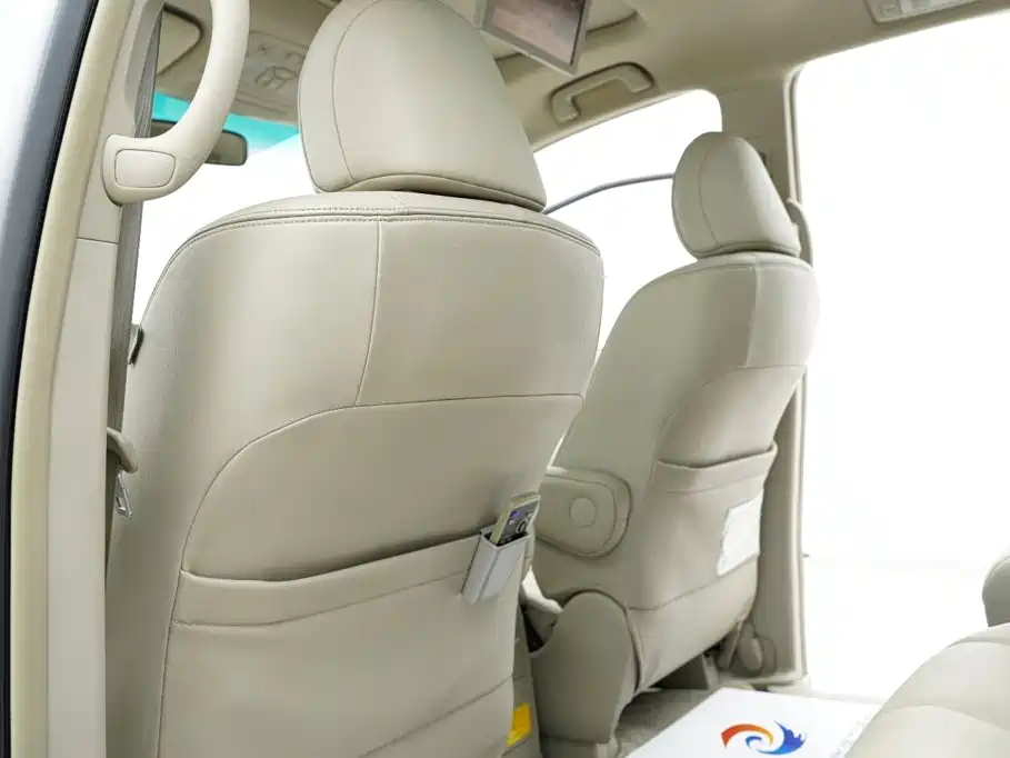 Toyota Previa — миниатюра 13