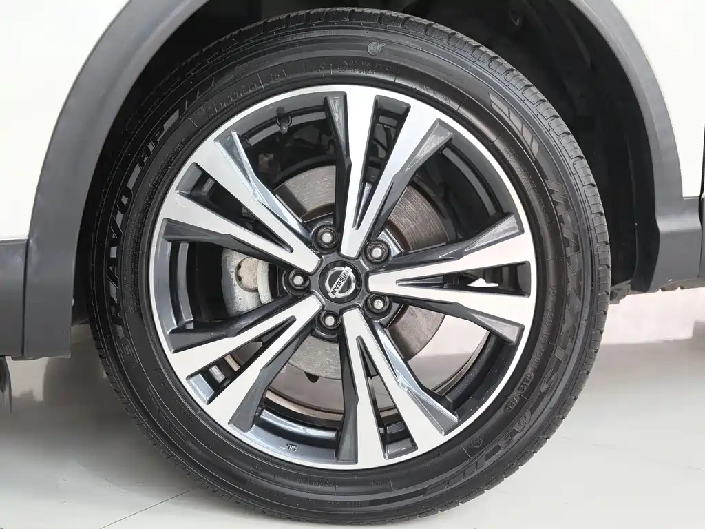 Nissan Qashqai — миниатюра 4