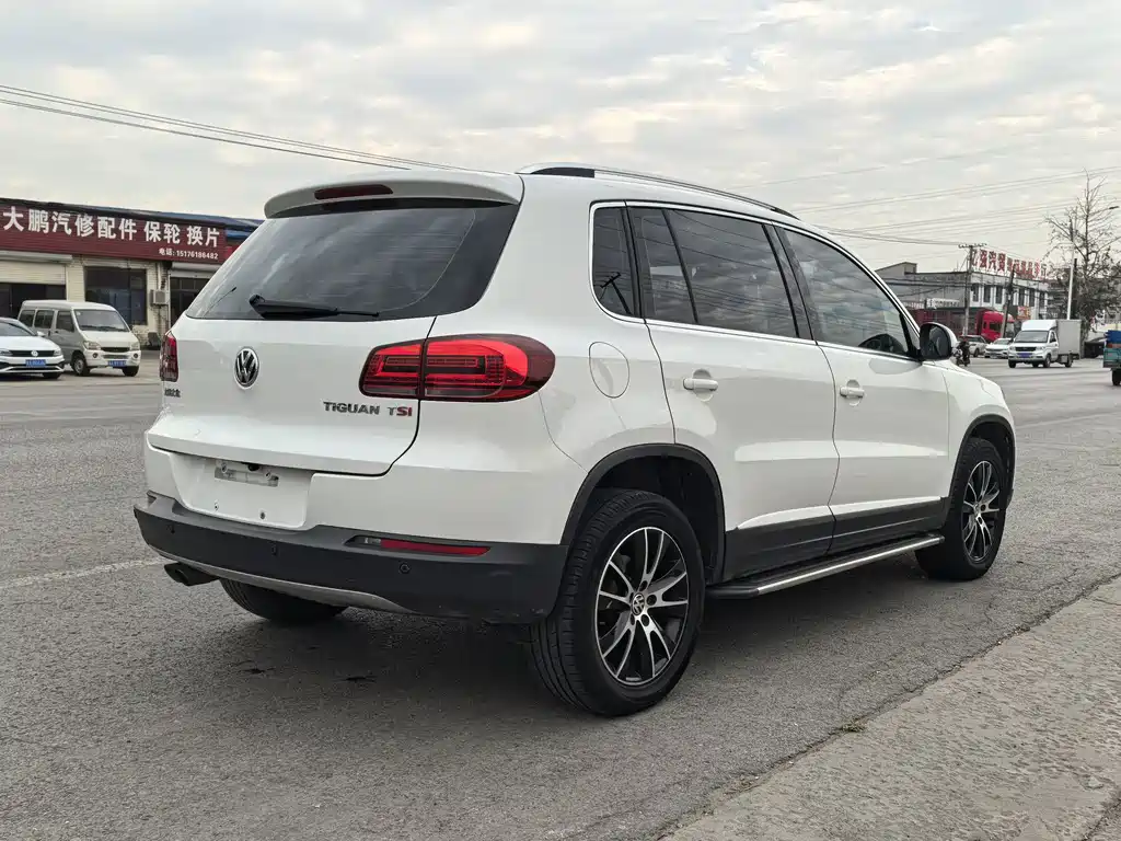 Volkswagen Tiguan — миниатюра 4