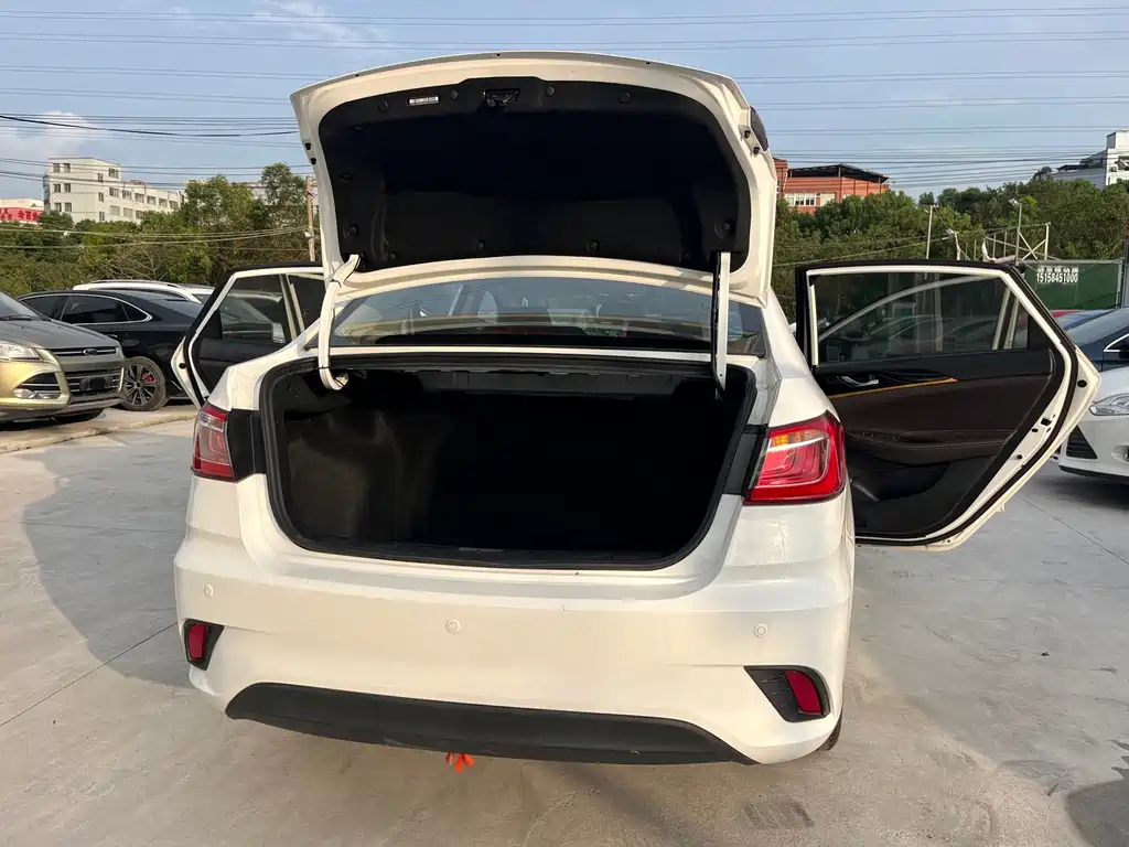 Changan Eado DT 1.6L Manual Premium Enjoy Type China VI, фото 17