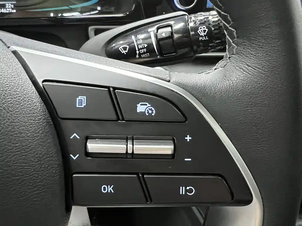 Hyundai Elantra — миниатюра 18