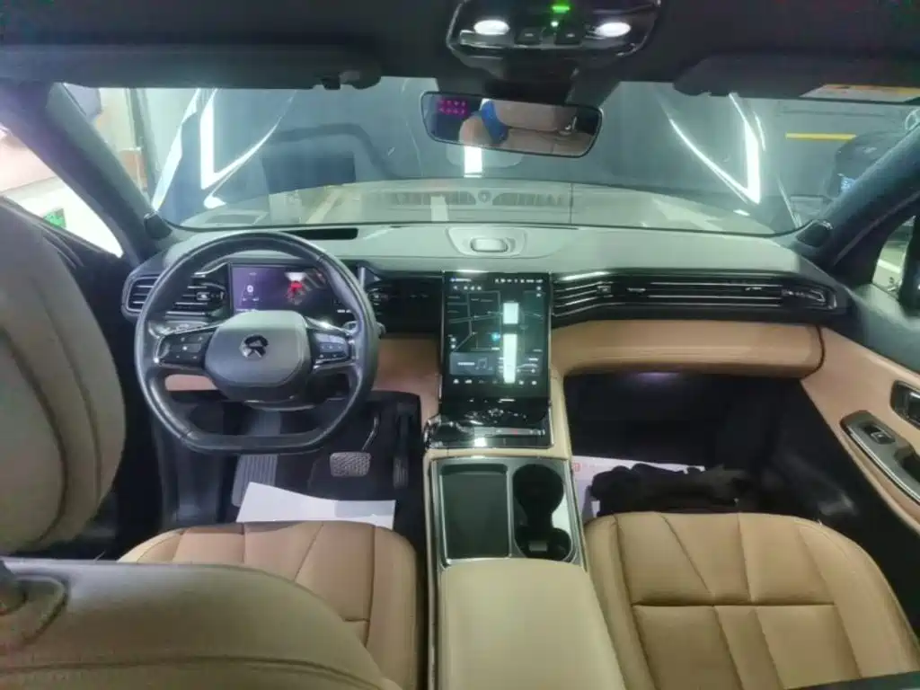 NIO ES8 — миниатюра 10