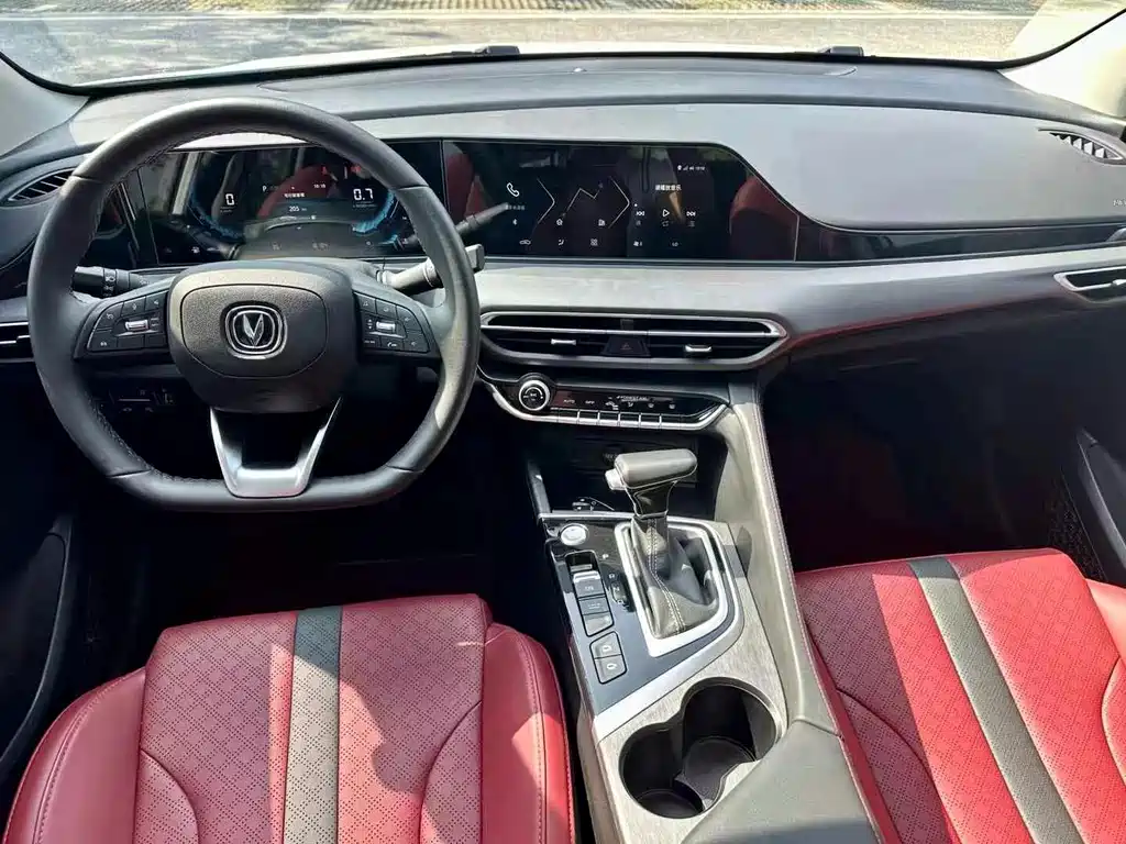 Changan Eado — миниатюра 4