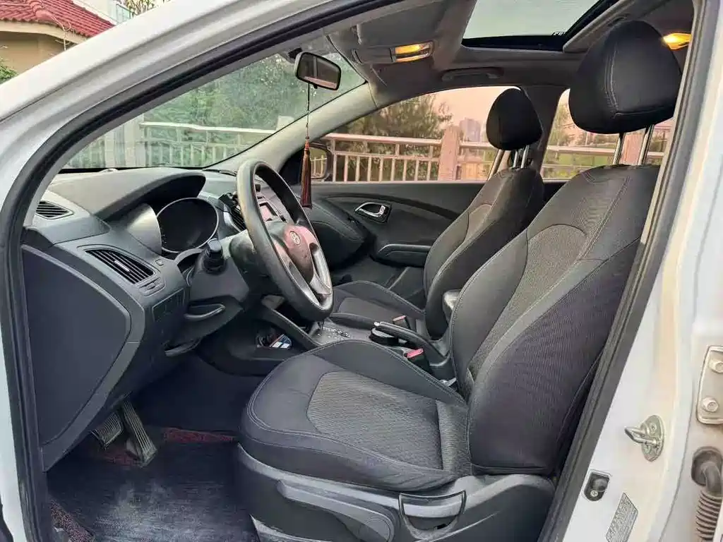 Hyundai ix35 — миниатюра 10