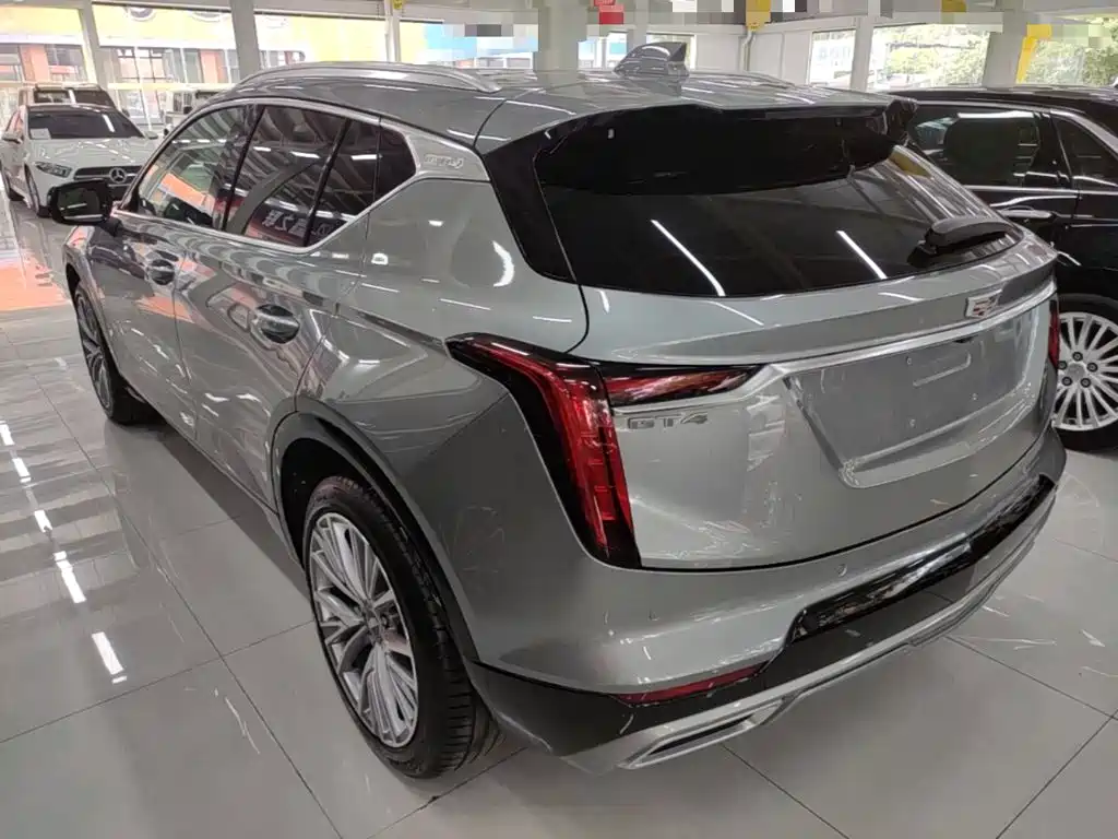 Cadillac GT4 — миниатюра 5