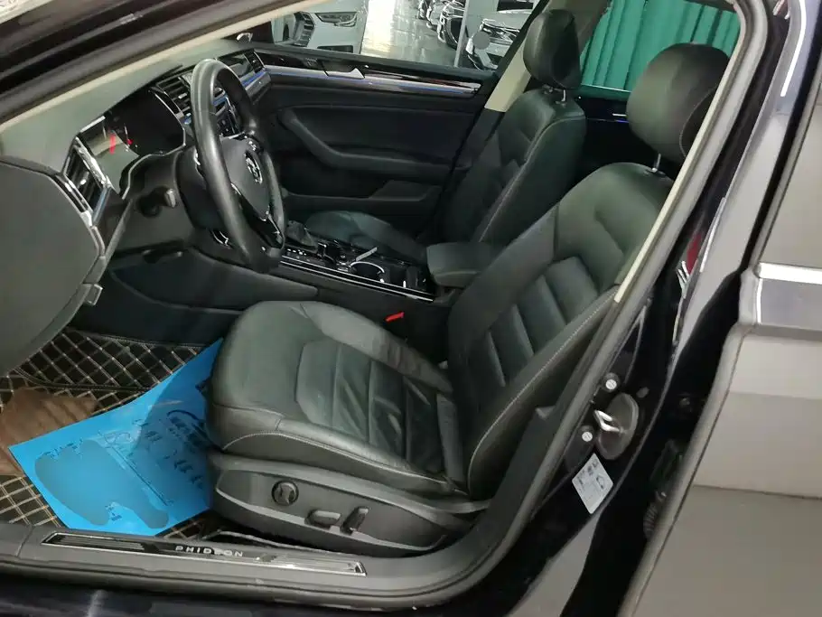 Volkswagen Phideon — миниатюра 9