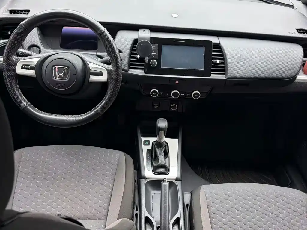 Honda Fit — миниатюра 7