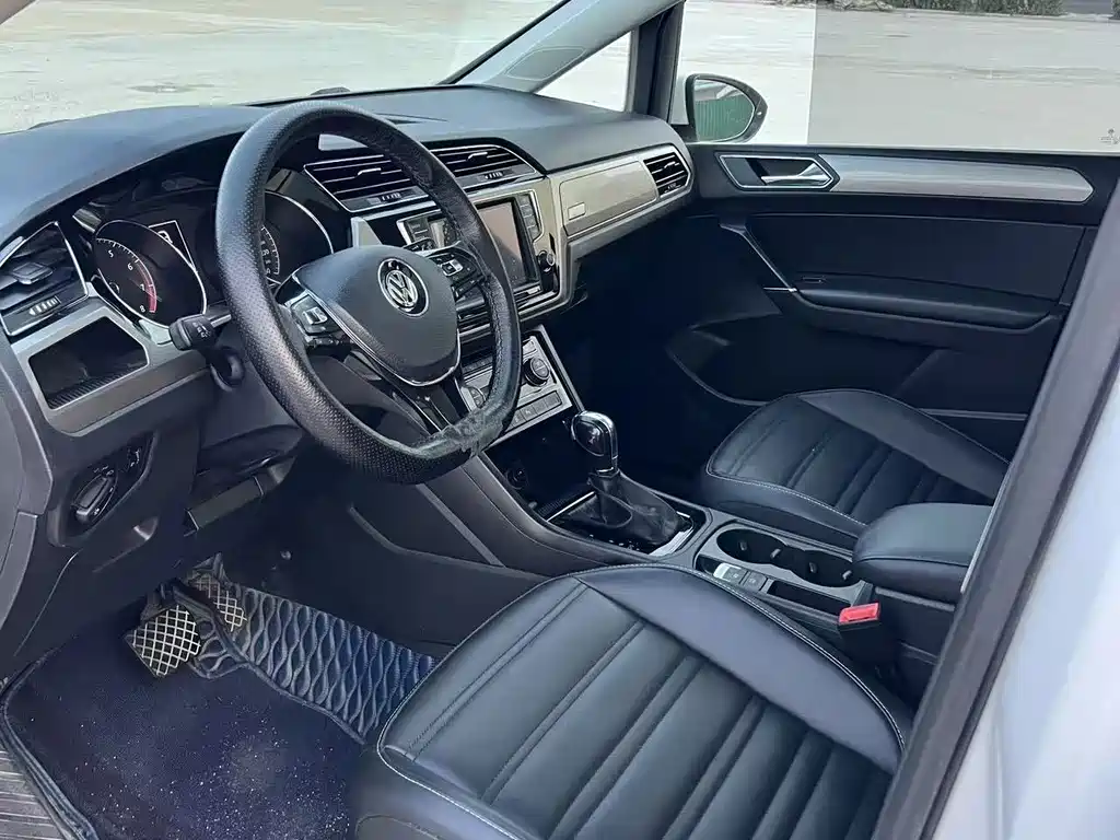 Volkswagen Touran — миниатюра 7