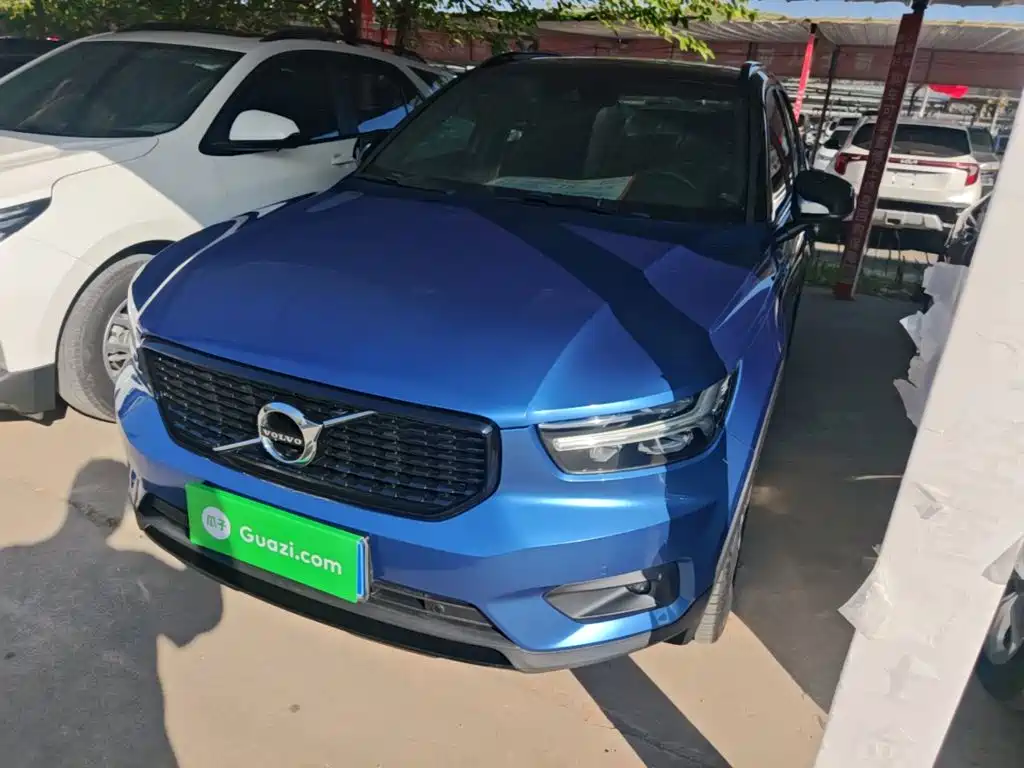 Volvo XC40 — миниатюра 2