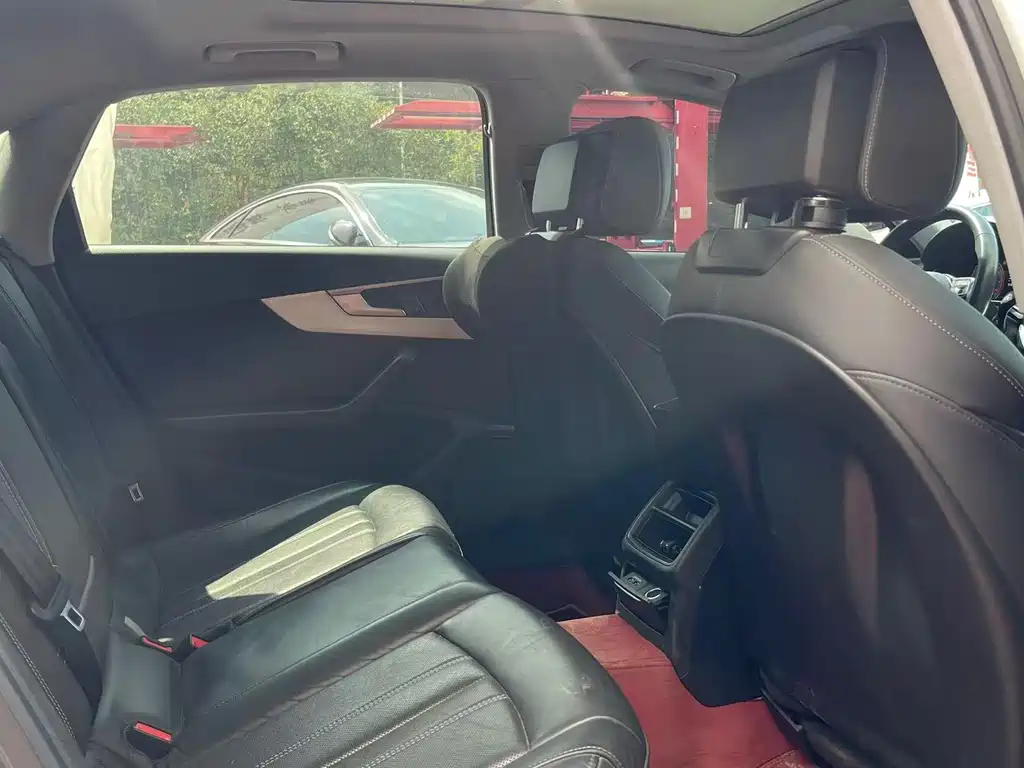 Audi A4L 2020 40 TFSI Fashion