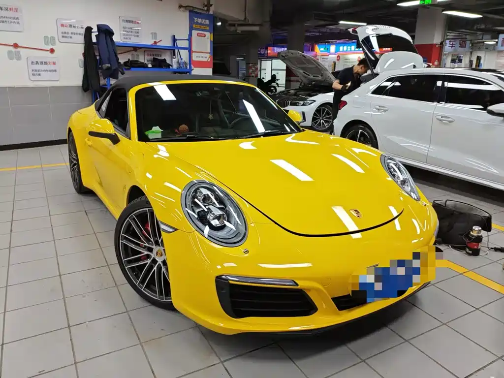 Porsche 911