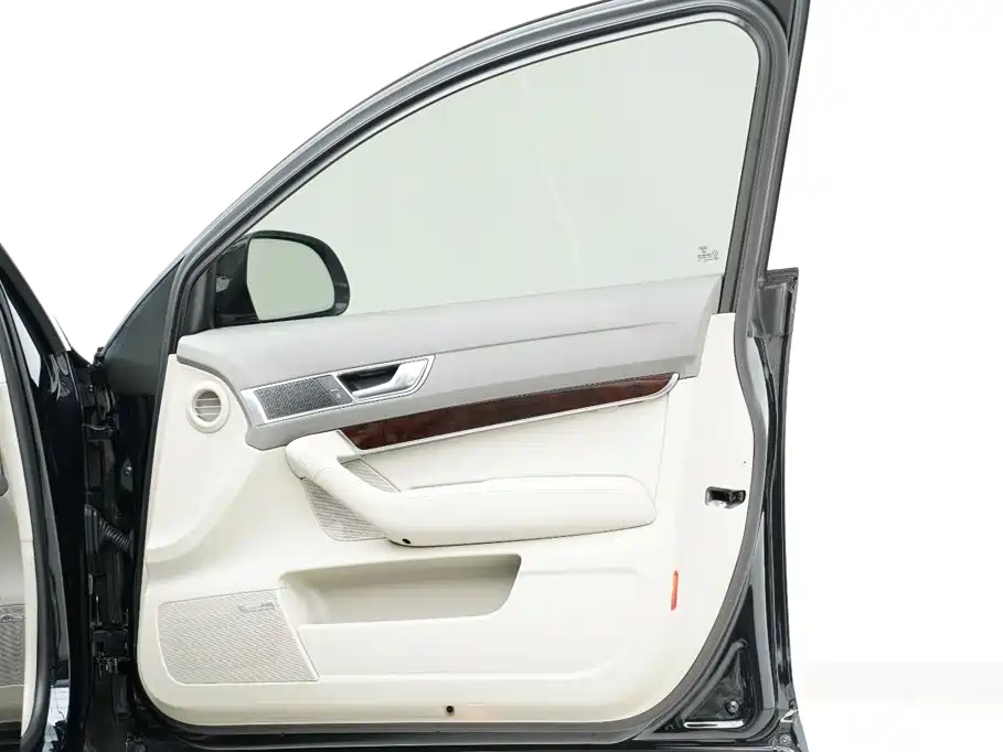 Audi A6L — миниатюра 25