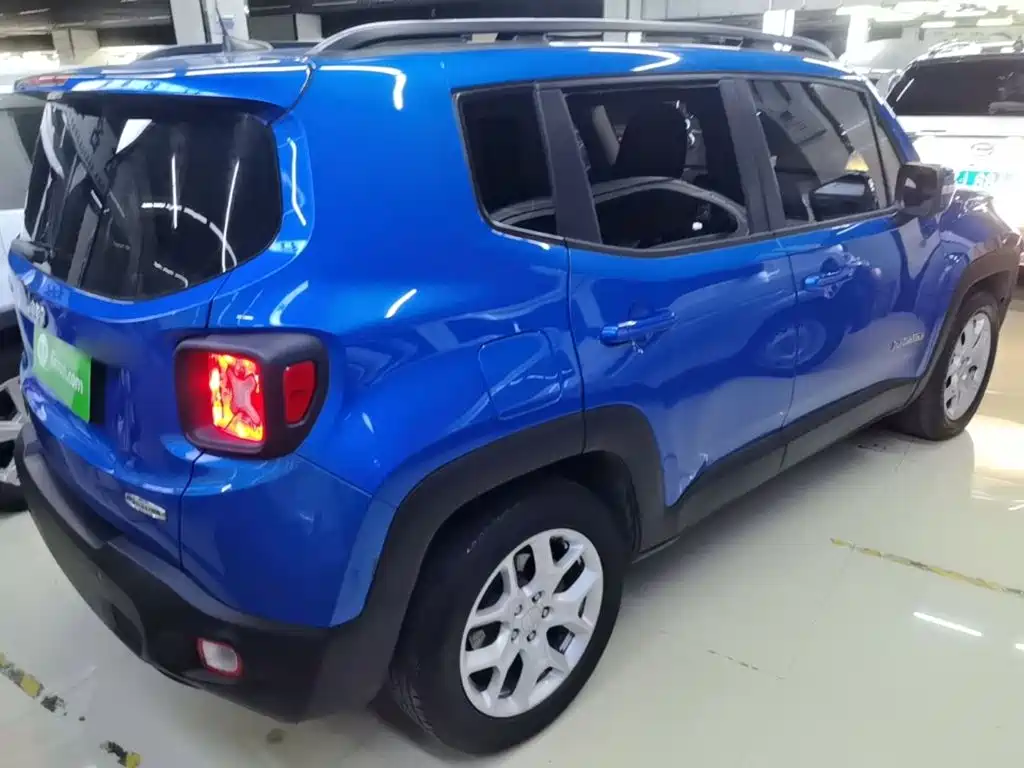 Jeep Renegade — миниатюра 7