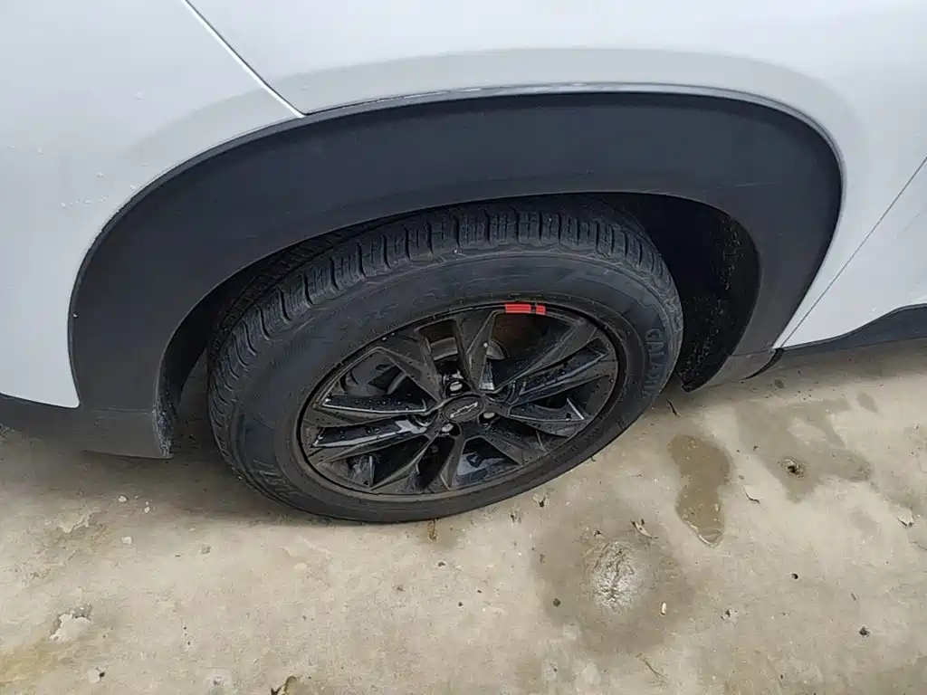 Chevrolet Tracker — миниатюра 23