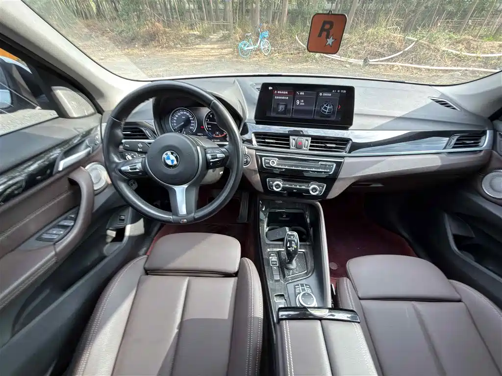 BMW X1 2022 sDrive25Li Lead