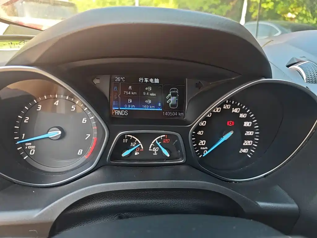 Ford Kuga — миниатюра 12