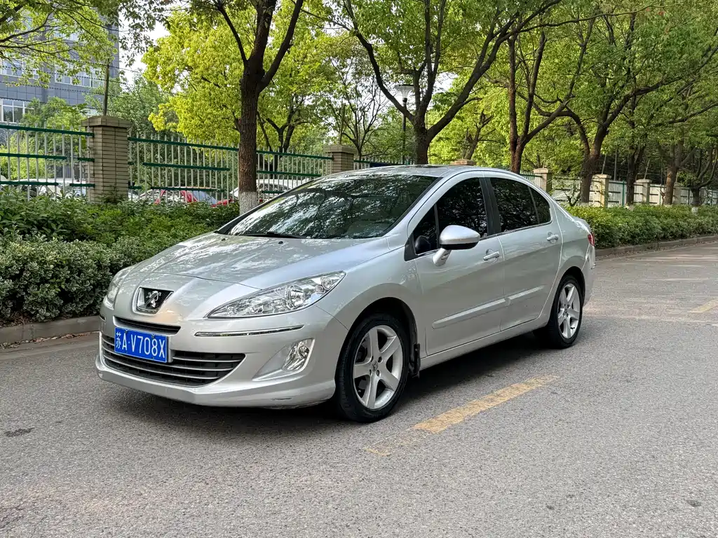Peugeot 408 2010