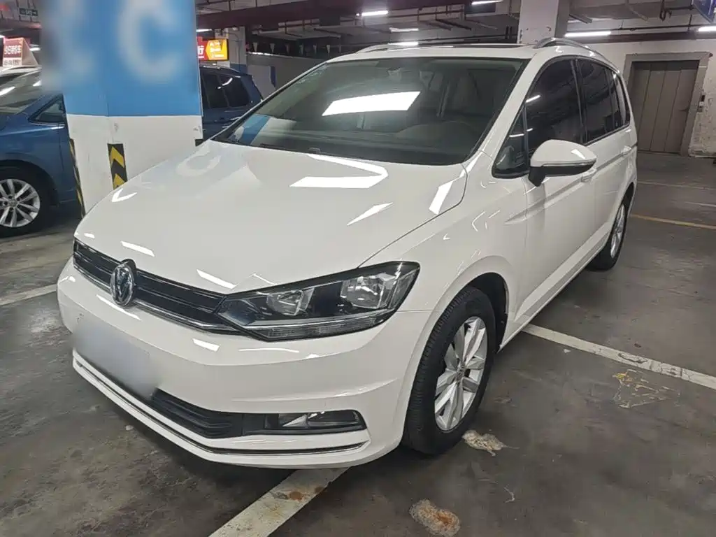 Volkswagen Touran — миниатюра 2