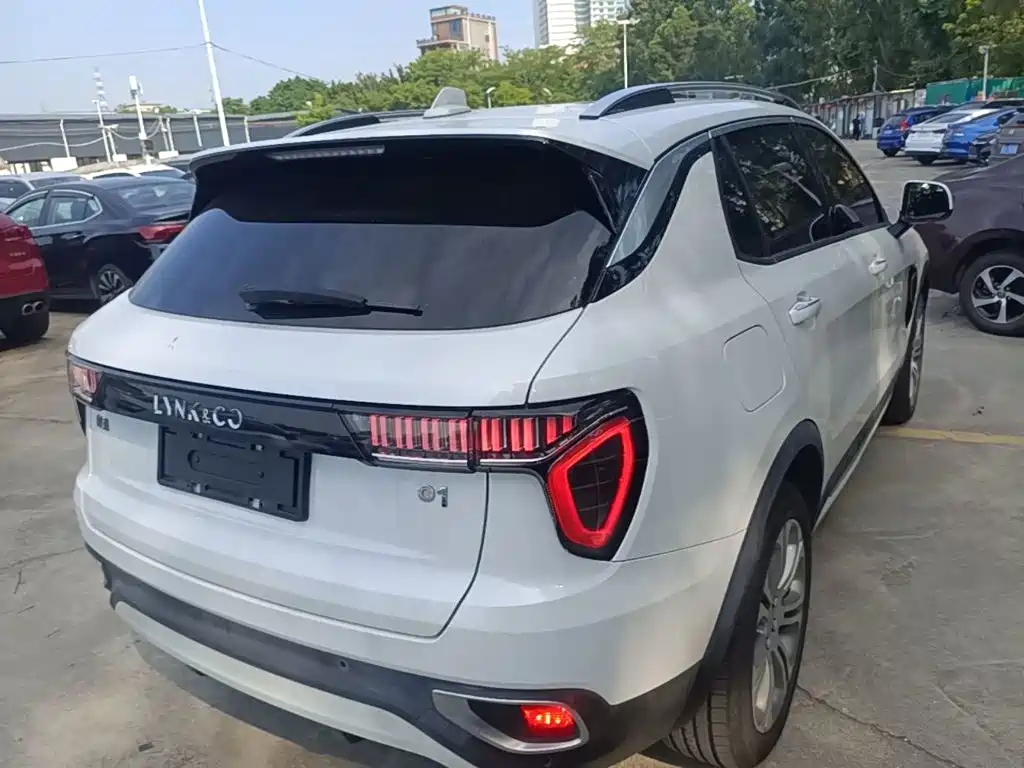 Lynk & Co 01 — миниатюра 7