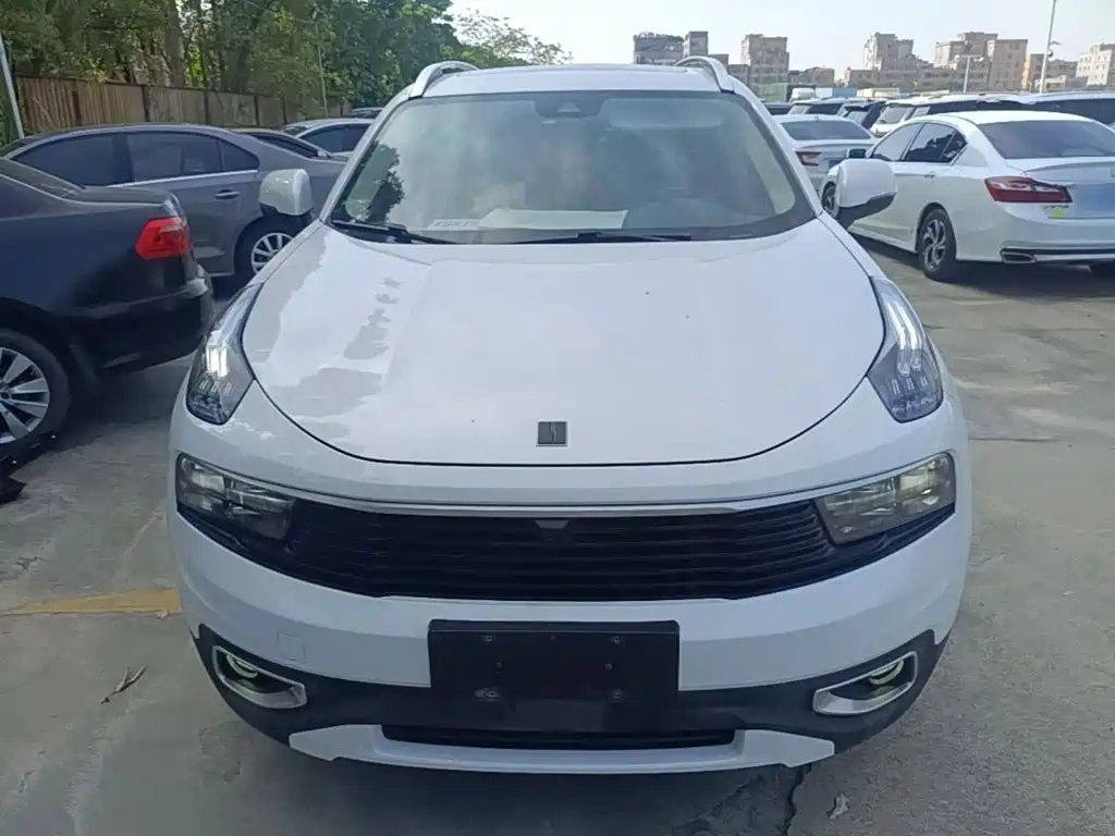 Lynk & Co 01 — миниатюра 3
