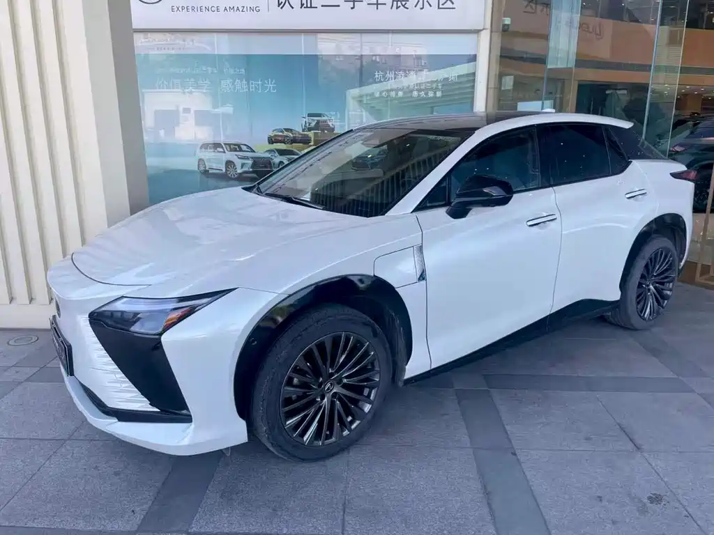 Lexus RZ 2023