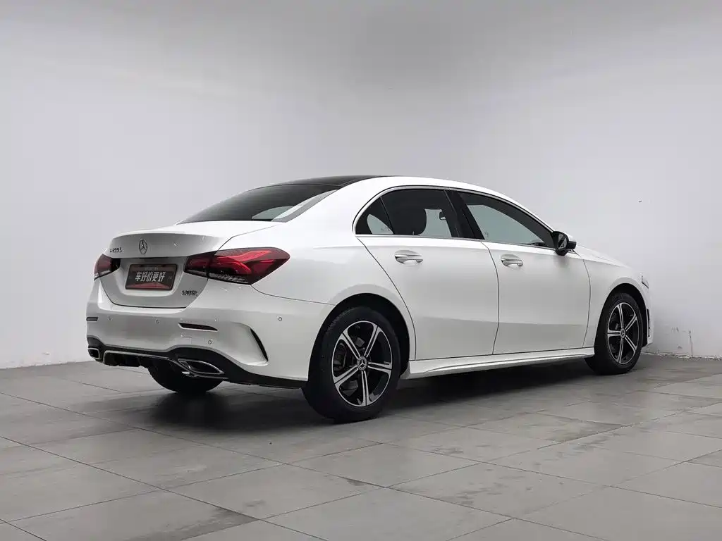 Mercedes-Benz A-Class — миниатюра 2