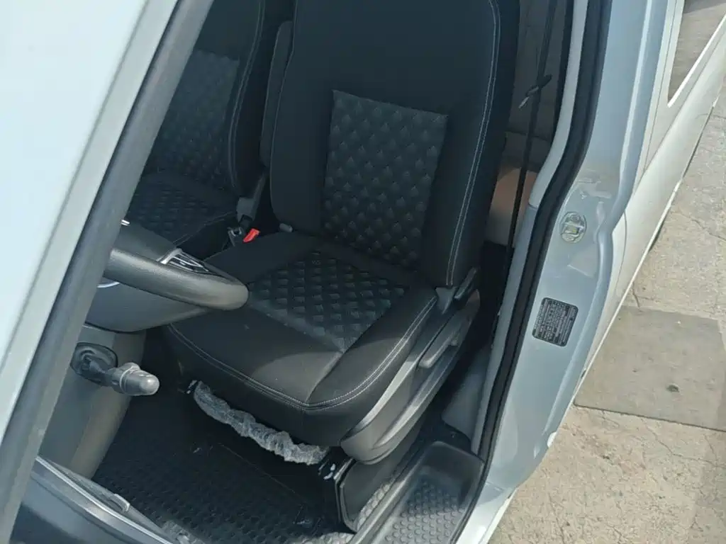 Maxus V80 — миниатюра 15