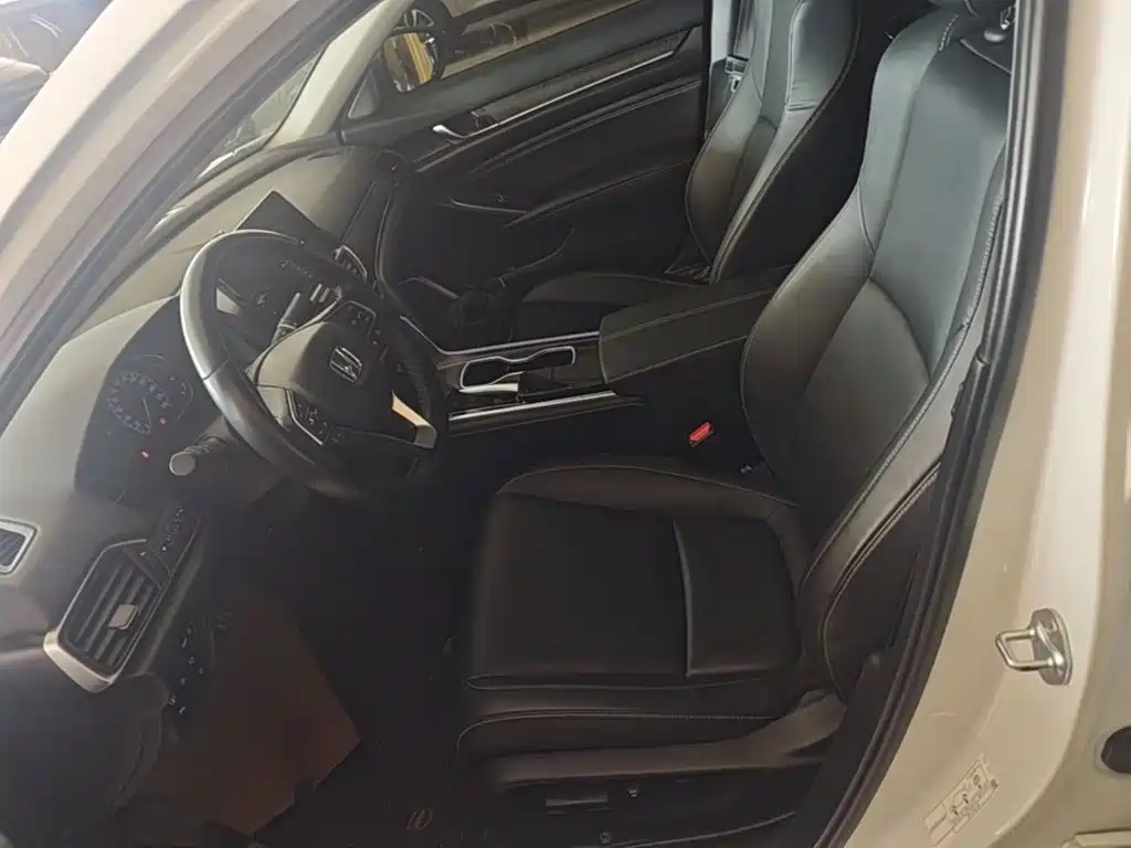 Honda Accord — миниатюра 15