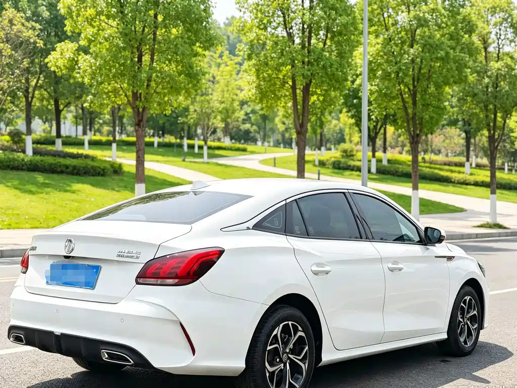 MG MG5 — миниатюра 7